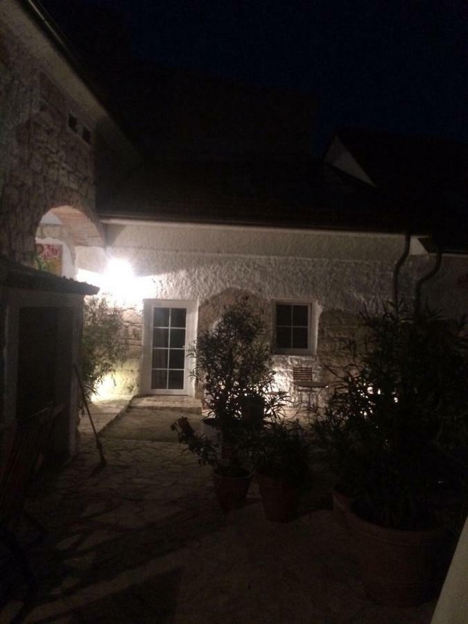 Apartament Haus Diogenes Mörbisch am See Zewnętrze zdjęcie